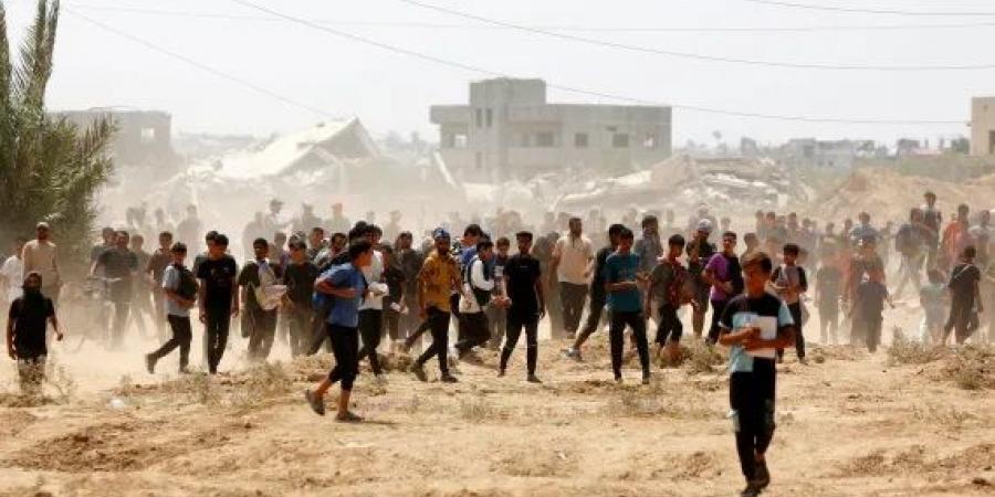 غزة | غارات على أنحاء متفرقة من القطاع… واستمرار قتل المجوّعين