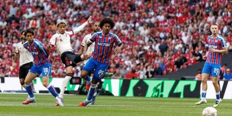 صلاح يُهدر.. وليفربول يخسر.. وكريستال بالاس يتؤج بكأس الدرع