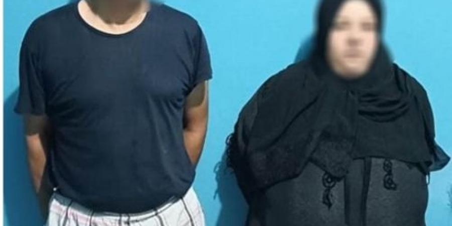 المستأجر ومراته يتعديان بالضرب على مالكة المحل