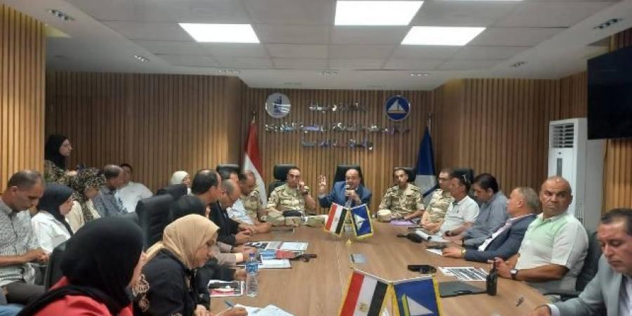 سكرتير عام محافظة دمياط يتابع آخر الإستعدادات لمشروع صقر 