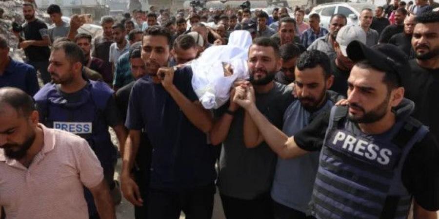 "المنظمات الأهلية": اغتيال الصحفيين محاولة فاشلة لإسكات الحقيقة ومنع نقل الرواية ومشاهد الجوع للعالم