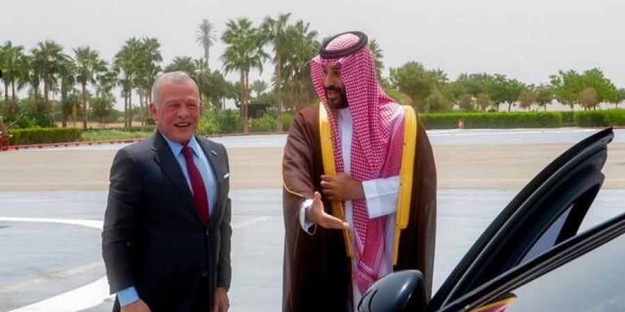 ولي العهد السعودي يستقبل ملك الأردن في مدينة نيوم