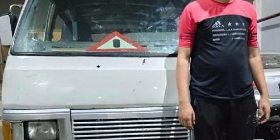 ضبط صانع محتوى لنشره فيديوهات خادشة للحياء