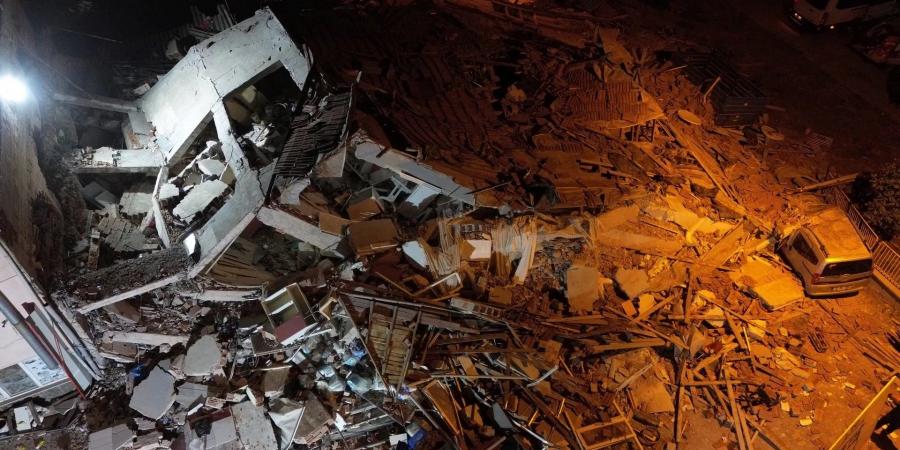 وزير الداخلية التركي: لا توجد إصابات خطيرة بين المصابين الـ 29 جراء الزلزال في سندرجي