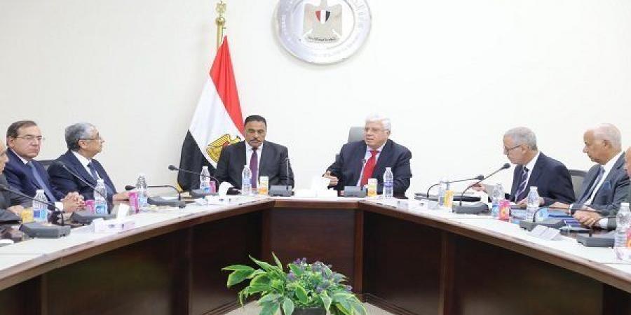 محمد شاكر رئيسًا لمجلس أمناء جامعة العلمين الدولية وحسن خيرالله نائبًا.. انطلاقة جديدة للتعليم العالي في مصر