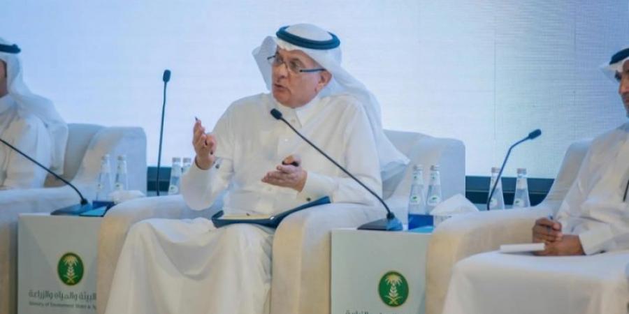 وزير البيئة يتفقد ميدانيًا مشاريع المنظومة ويلتقي المواطنين والمستثمرين في تبوك
