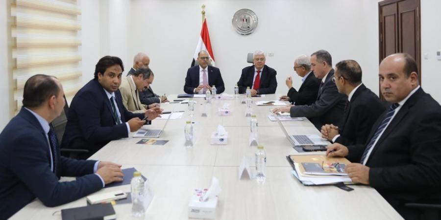 وزيرا التعليم العالي والعمل يبحثان سبل تعزيز التعاون والتكامل بين الوزارتين