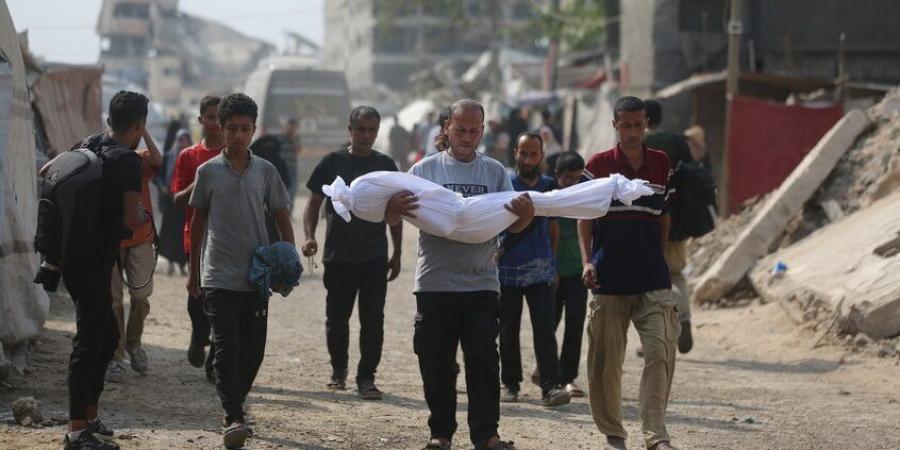 استشهاد 7 أفراد من عائلة واحدة بغارة إسرائيلية في خان يونس