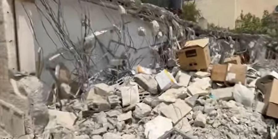 العدو الإسرائيلي يُجبر مقدسيًا على هدم منزله في بلدة سلوان بالقدس المحتلة