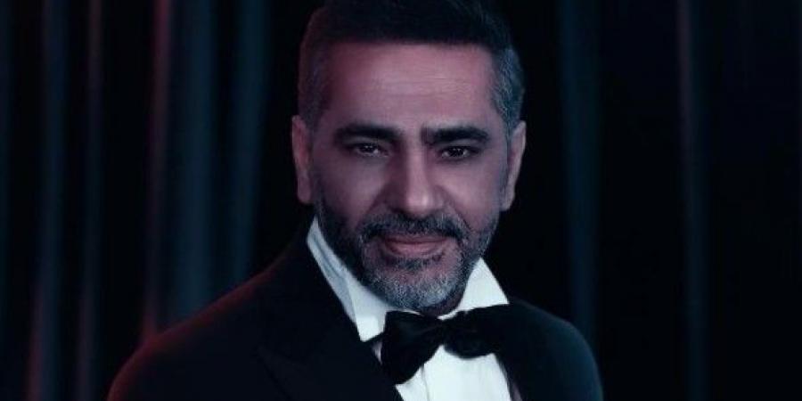 فضل شاكر يحذّر من الحسابات الوهمية